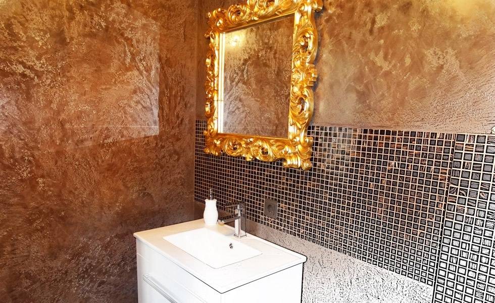 Как создать красивый интерьер в ванной комнате при помощи декоративной фактурной штукатурки: фотопримеры