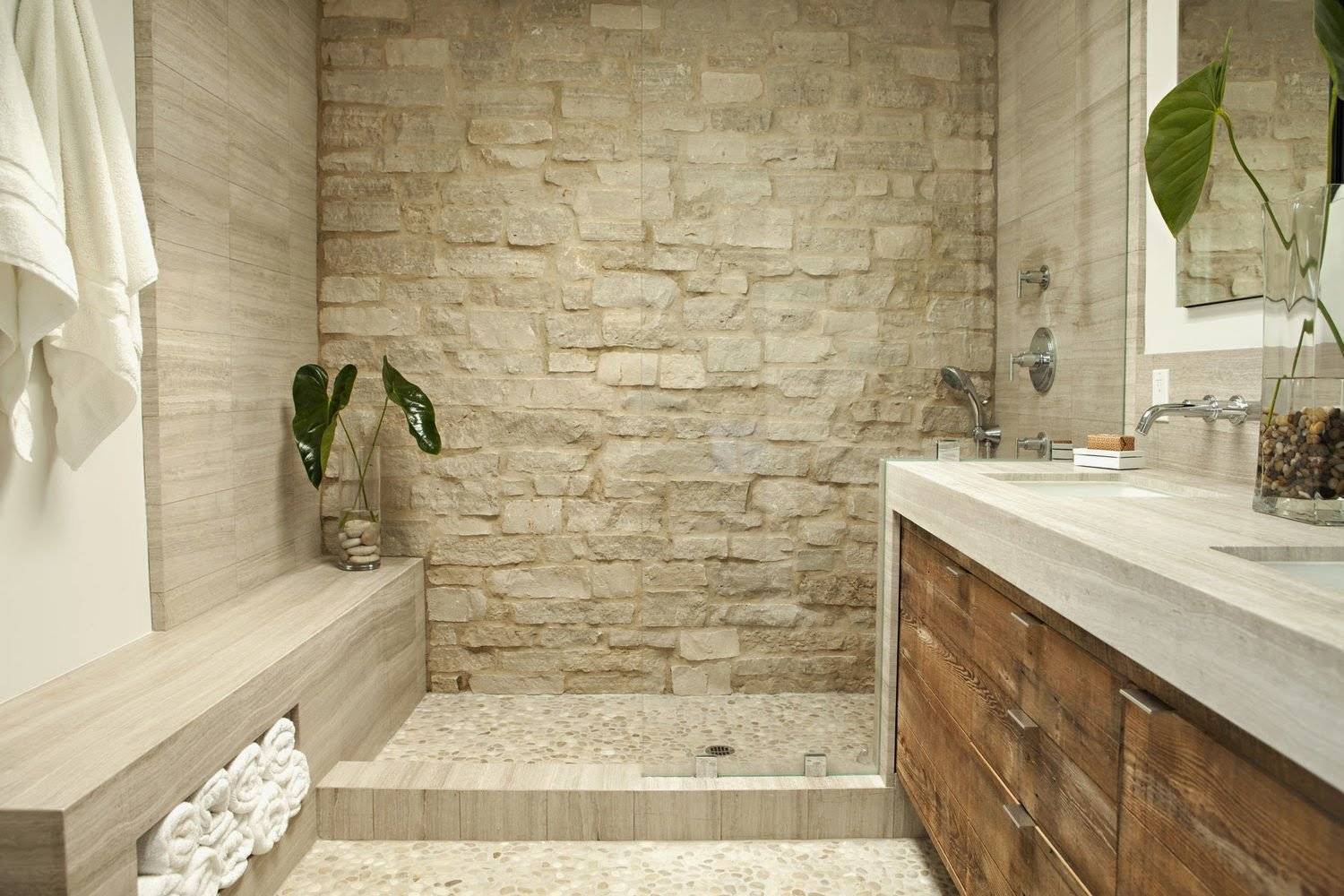 Ванная комната с искусственным камнем