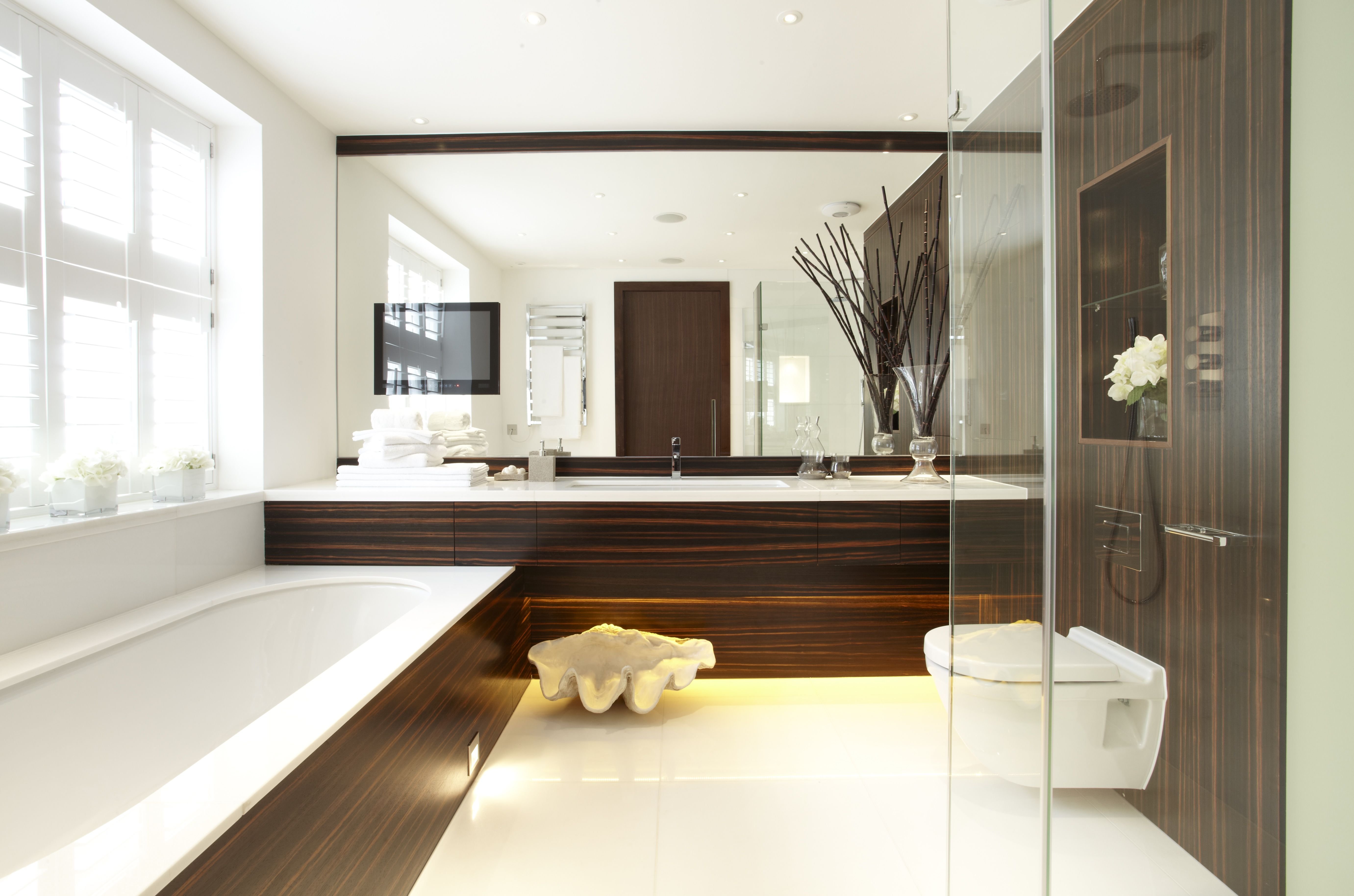 Ванна модерн: отделочные материалы, сантехника, мебель, освещение