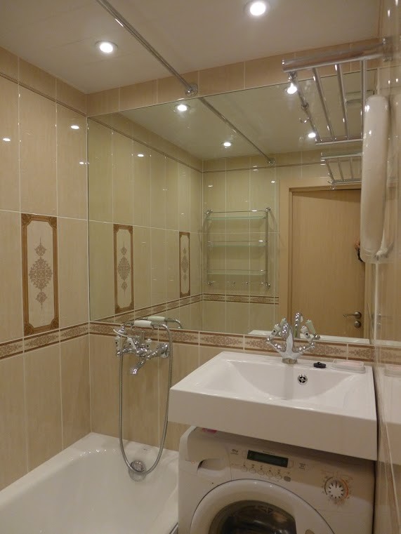 Ремонт ванной комнаты в панельном доме своими руками: укладка плитки (фото и видео)