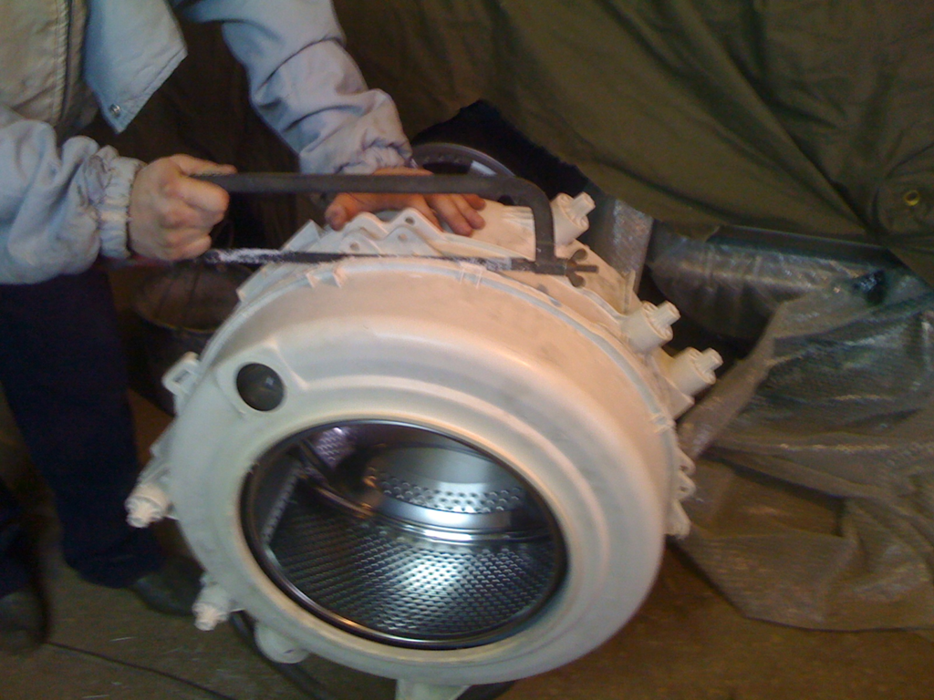 Правила самостоятельного разбора барабана стиральной машинки