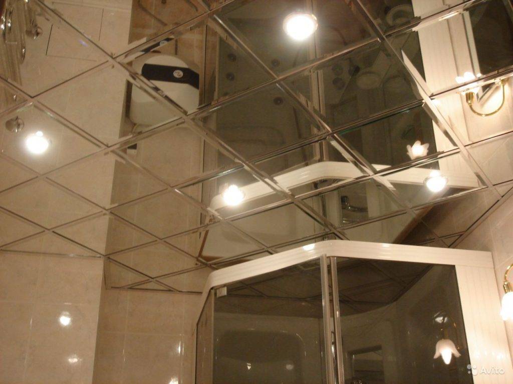 Делаем зеркальный потолок в ванной комнате своими руками + фото и видео