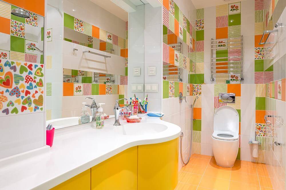 Плитка для маленькой ванной комнаты: советы, как выбрать форму, цвет, размер, дизайн и вариант раскладки на стене или полу, 115 фото