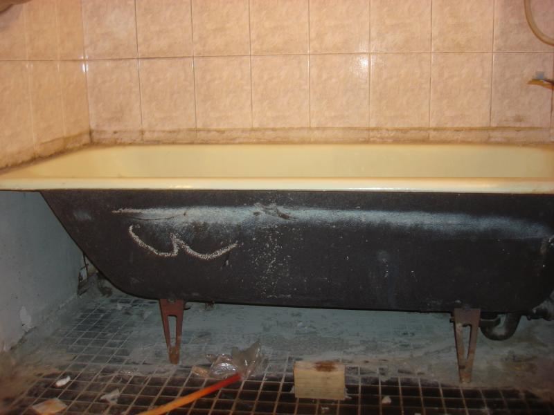 Вывоз старой чугунной ванны из квартиры — варианты утилизации