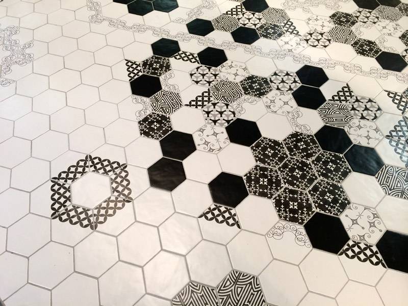 Шестиугольная плитка - мода, которая не проходит (+фото) | дизайн и интерьер ванной комнаты