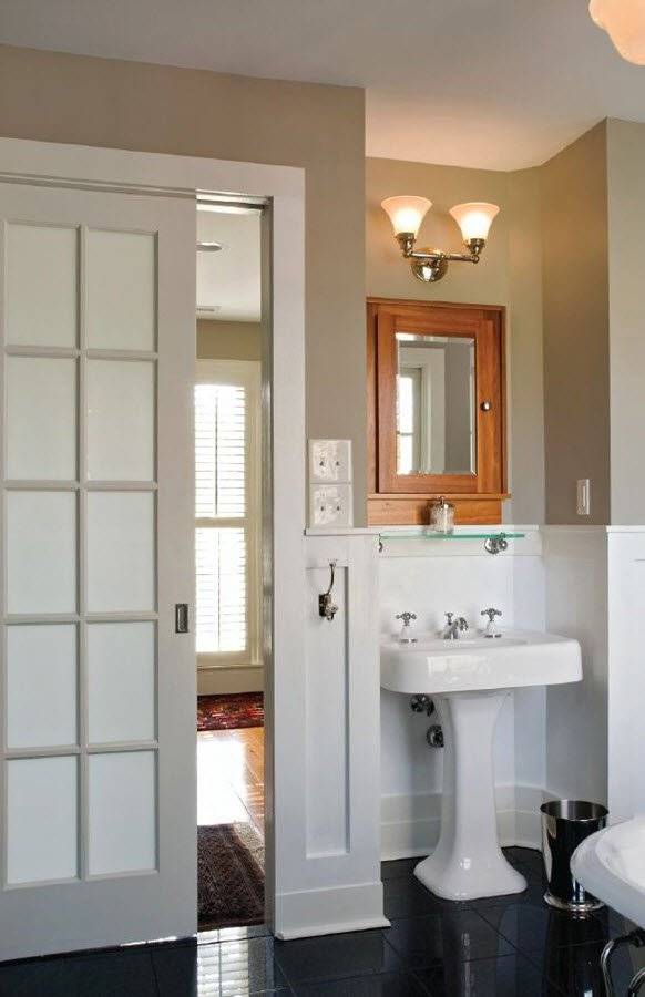 Раздвижные двери для ванной: преимущества и недостатки, как установить