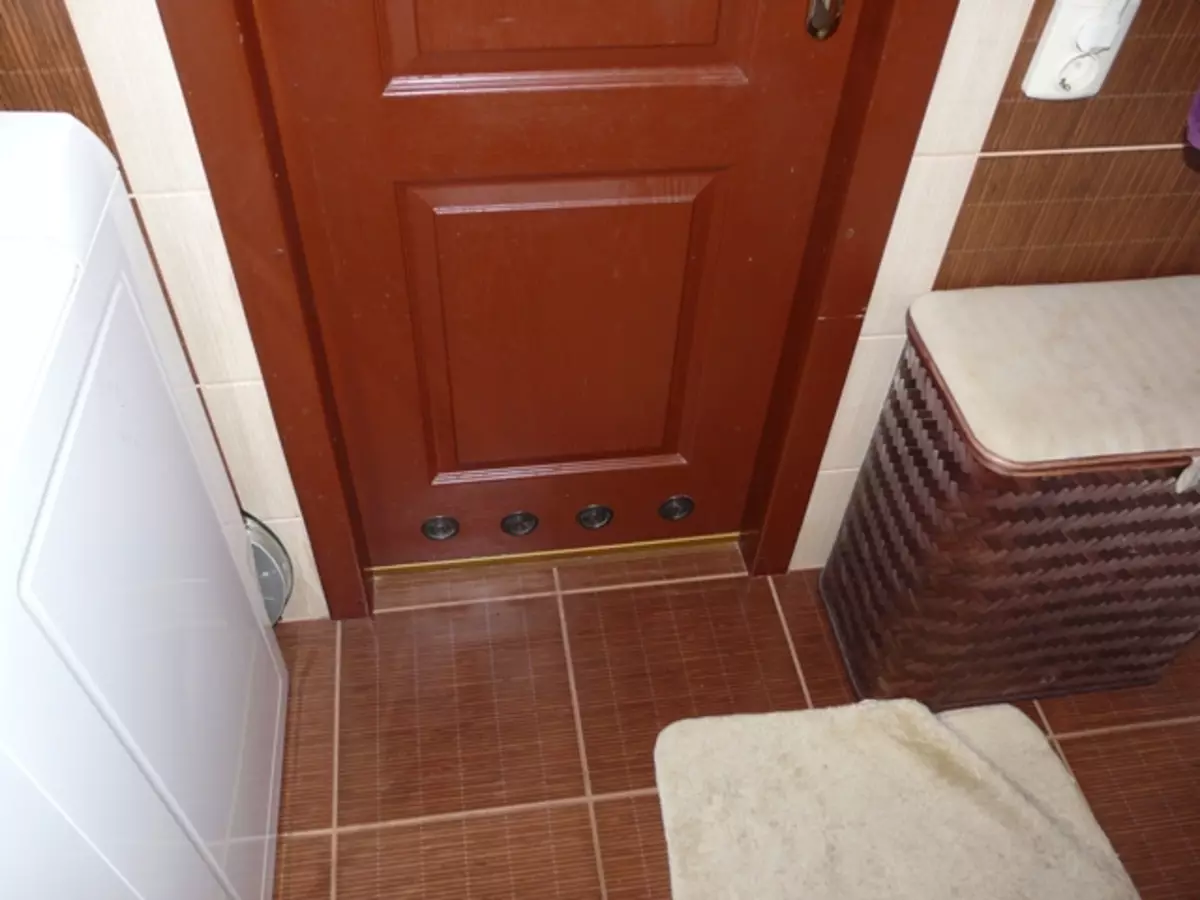 Двери в ванную и туалет 55x190 с совмещенной коробкой