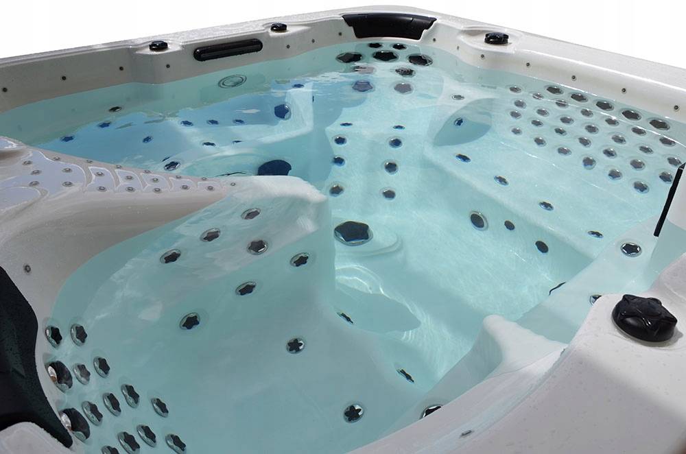 Ванна с гидромассажем: способ сделать санузел местом для отдыха