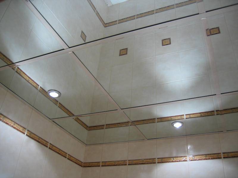 Стеклянный потолок в ванной: монтаж своими руками