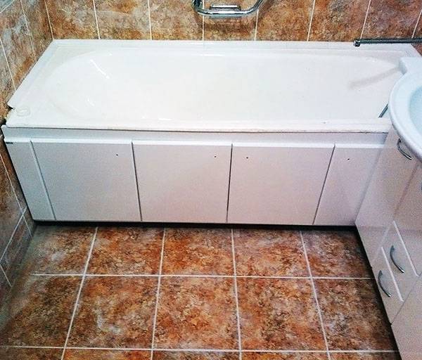 Установка ванны до или после укладки плитки — видео инструкция и фото