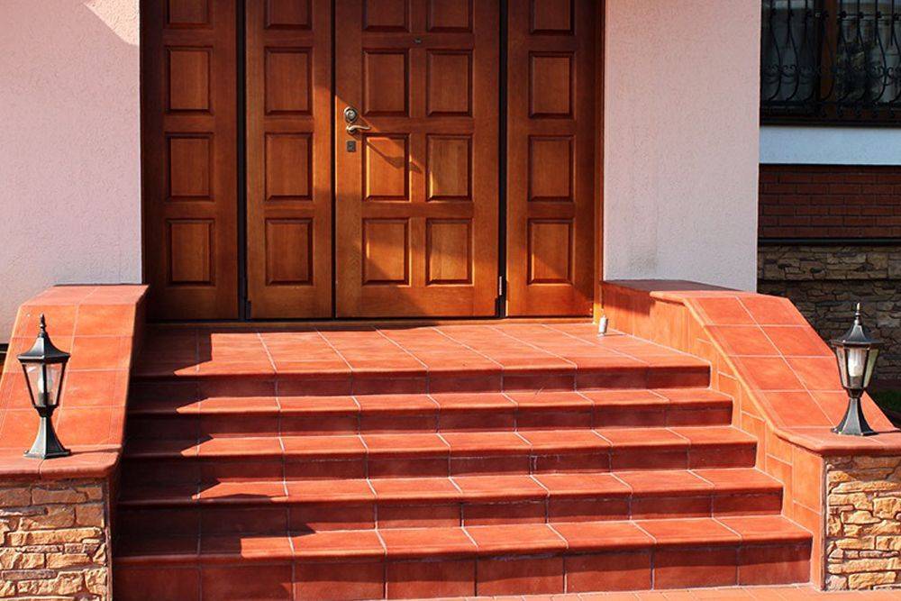 Покрытие для ступеней лестницы в доме: отделка ламинатом, облицовка материалами, ковровые покрытия и фото
покрытие для ступеней лестницы в частном доме: 6 критериев выбора – дизайн интерьера и ремонт квартиры своими руками