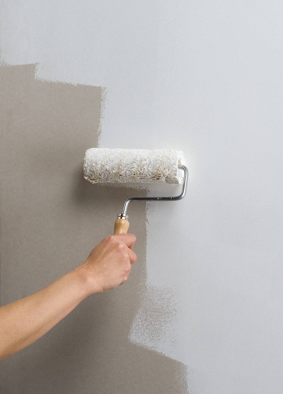 Как класть плитку в ванной на окрашенные стены? можно ли производить монтаж облицовки