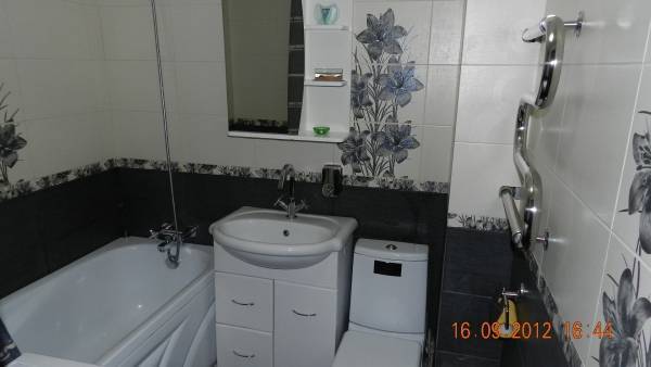 Дизайн ванной комнаты в брежневке - фото интерьеров