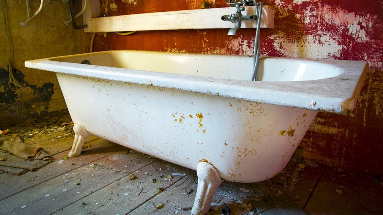 Вывоз чугунных ванн: куда и как сдать старое изделие на утилизацию