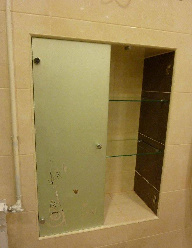 Стеклянные шкафы для ванной комнаты и дверцы из стекла