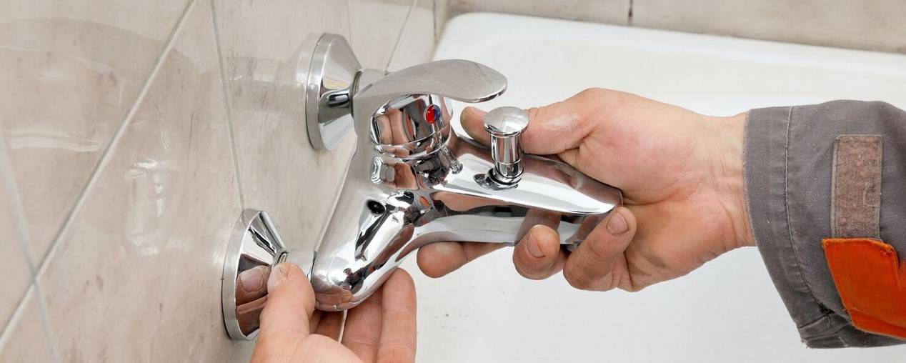 Сделать кран без помощи сантехника: как установить смеситель в ванной в раковину своими руками