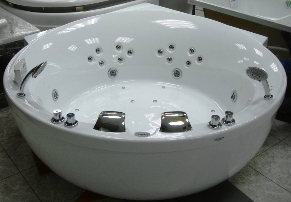 Чугунная ванна с гидромассажем — достоинства и недостатки