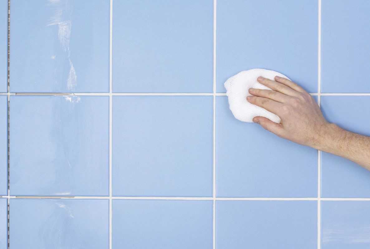 Затирка швов плитки в ванной своими руками: поэтапное руководство