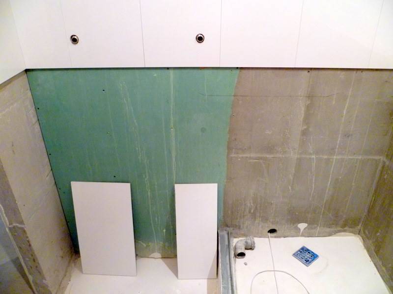 Как обшить стены в ванной гипсокартоном, которые будут отделываться плиткой: толщина гкл, ход работ поэтапно